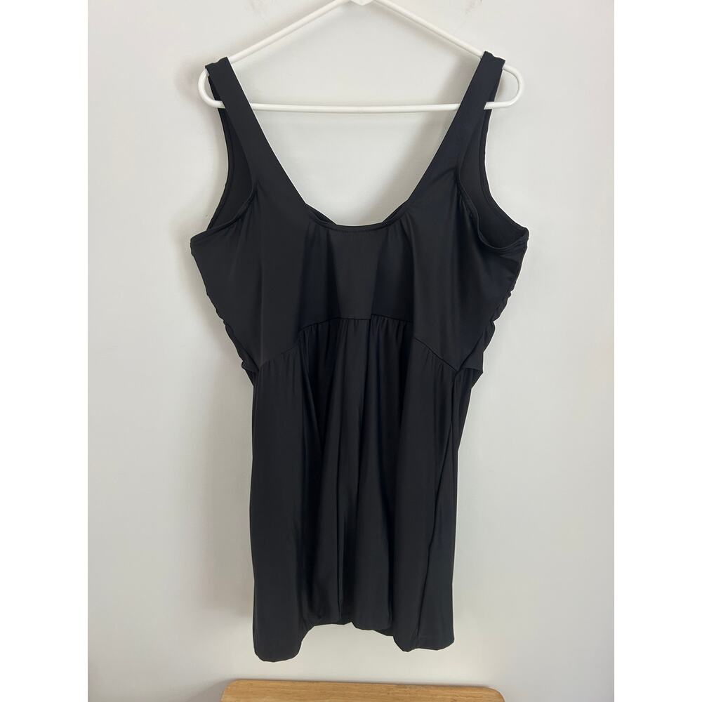 MiracleSuit Plus Size Black Swim Dress 24W – Built‑In Bra – Tummy Control - Picture 3 of 7